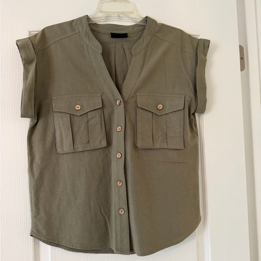 Vici Green Button Down Shirt Small